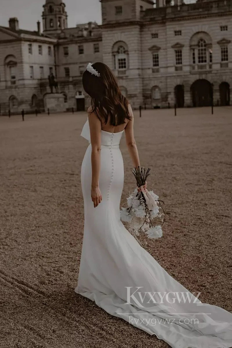 Elegant Sweetheart Mermaid Wedding Dress with Ruffled Detail Bridal Gown HS512