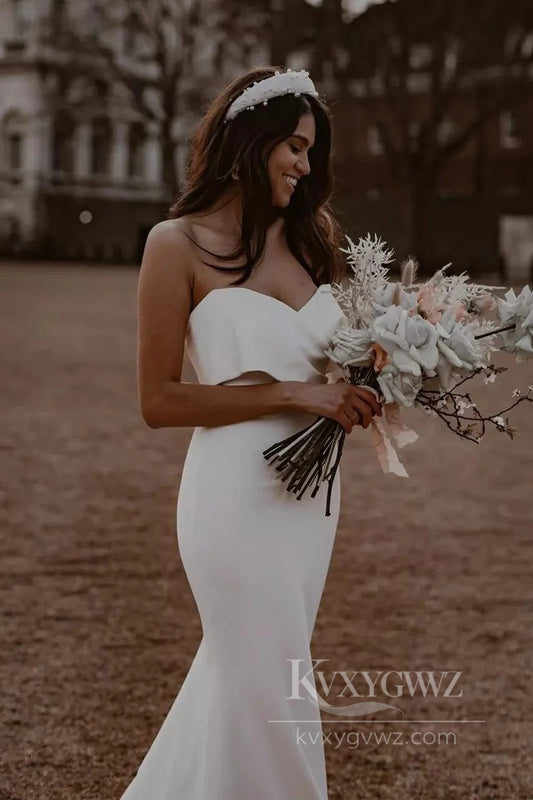Elegant Sweetheart Mermaid Wedding Dress with Ruffled Detail Bridal Gown HS512