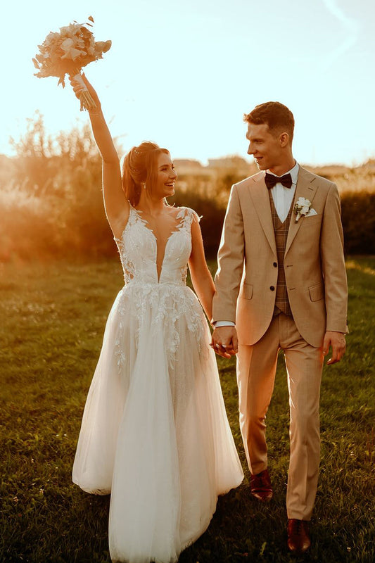 A Line V Neck Tulle Long Wedding Dresses Gown HS941