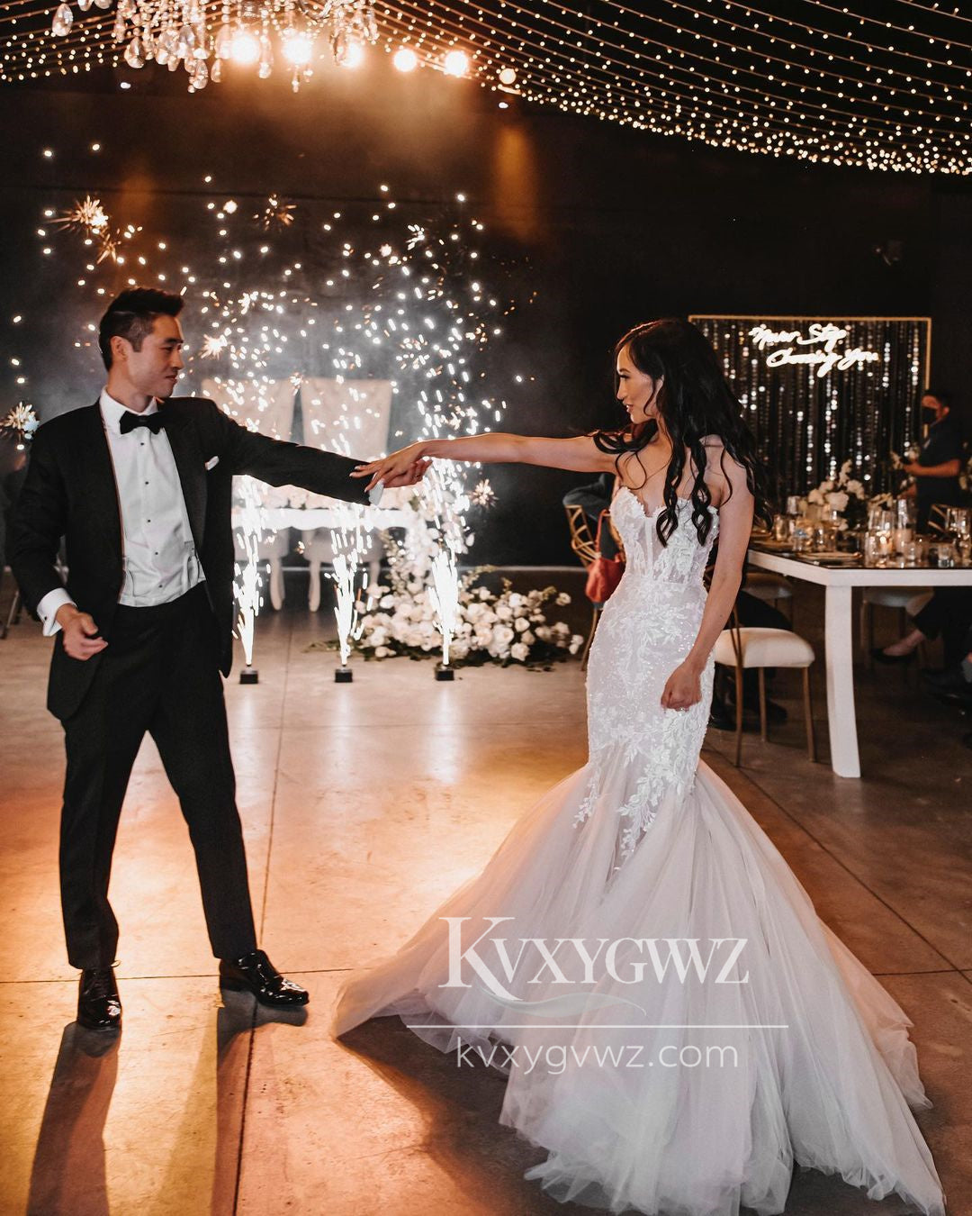 Glamorous Mermaid Sweetheart Tulle Sweep Train Wedding Dresses Gown with Appliques HS666
