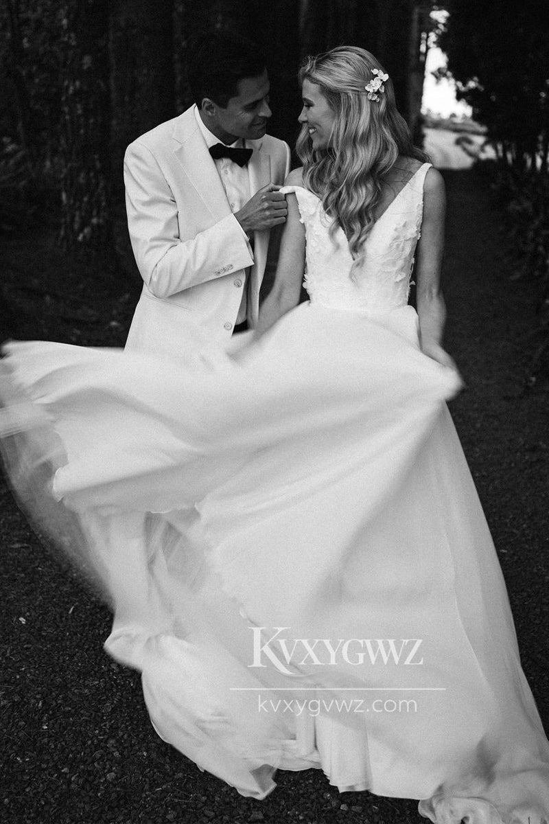 Graceful  A-Line V Neck White Chiffon Wedding Dresses Gown with Appliques HS674