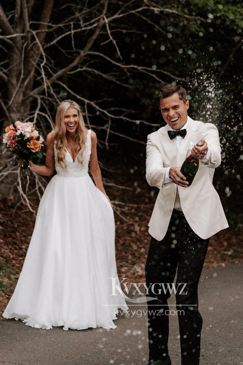 Graceful  A-Line V Neck White Chiffon Wedding Dresses Gown with Appliques HS674