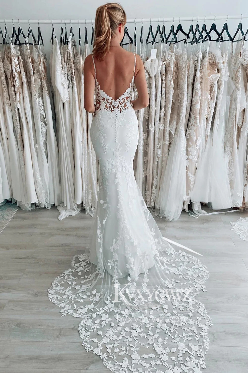 Glamorous Spaghetti Strap Mermaid V Neck White Wedding Dresses Gown HS676