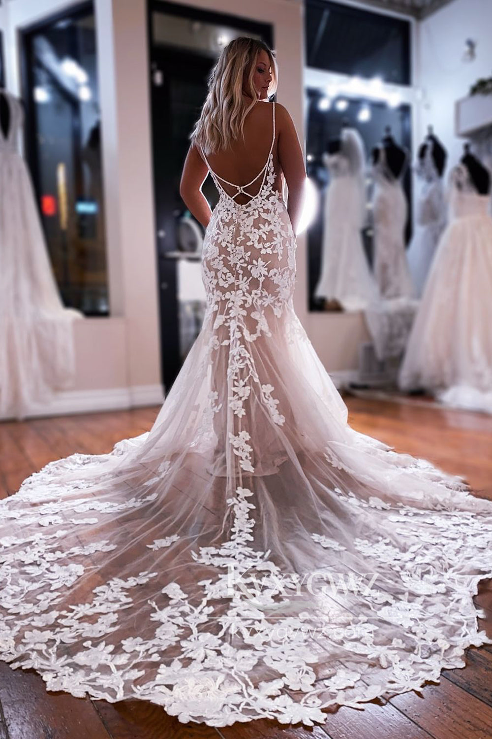 Graceful Mermaid V Neck Champagne Lace Wedding Dresses Gown with Appliques HS694