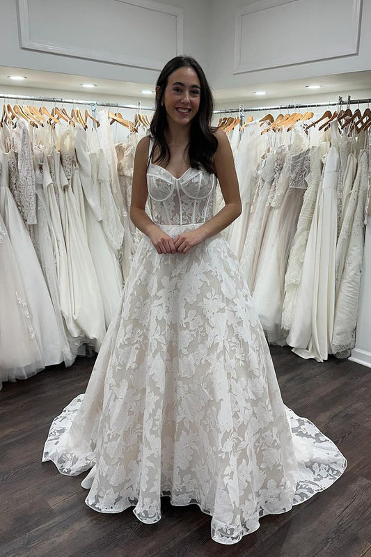 Dazzling Ball Gown Sweethearth Organza Lace Wedding Dresses Gown HS883