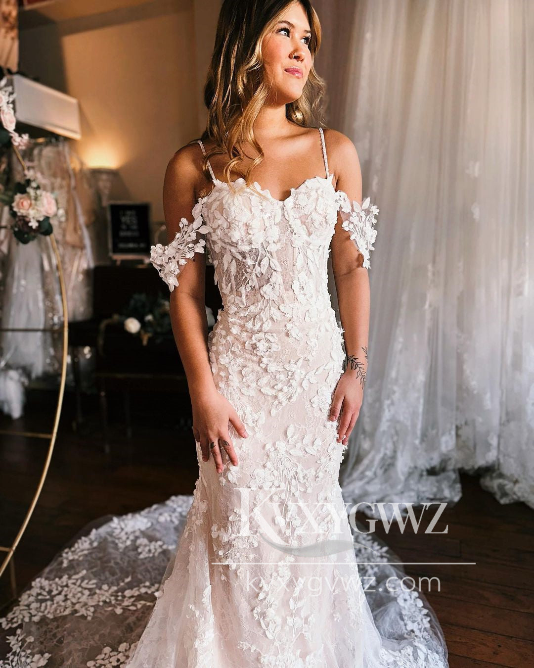 Graceful Mermaid Off the Shoulder Spaghetti Strap Lace Wedding Dresses Gown With Slit HS715