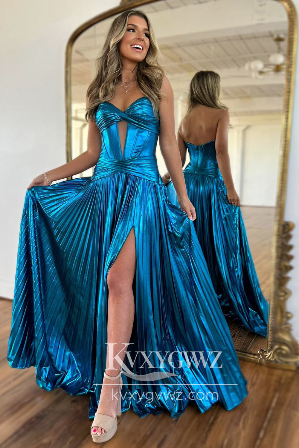 Stunning A Line Sweetheart Evening Gown Gold Pleated Prom Dress with Slit LF723