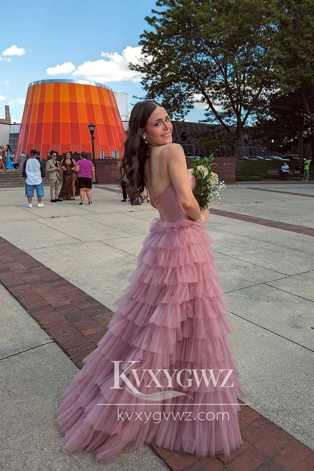 Stunning A Line Sweetheart Evening Gown Pink Tiered Tulle Long Prom Dress LF730