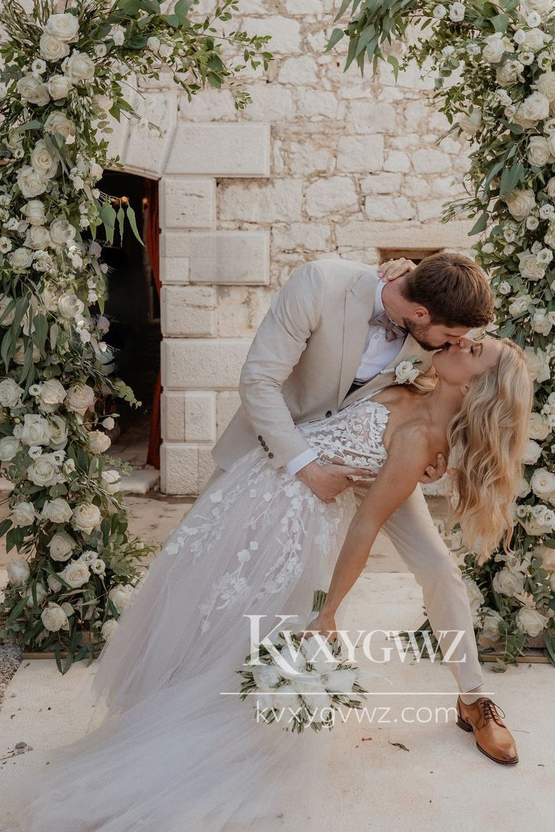 A-Line White Tulle Sweetheart Wedding Dresses Gown with Appliques HS741