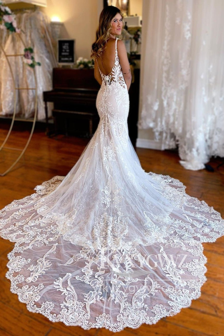 Glamorous Mermaid Lace Wedding Dresses Gown with Appliques HS757