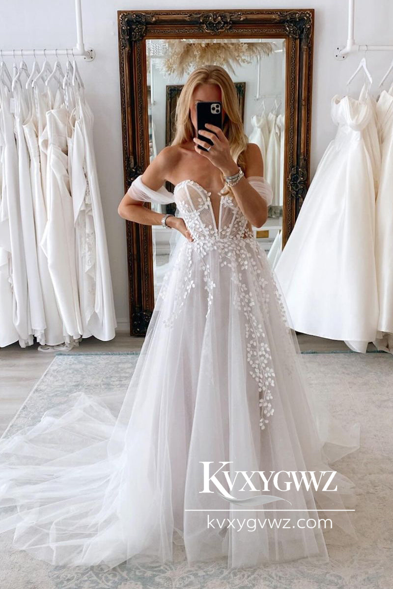 A-Line Sweetheart Tulle Appliques Wedding Dresses Gown HS767