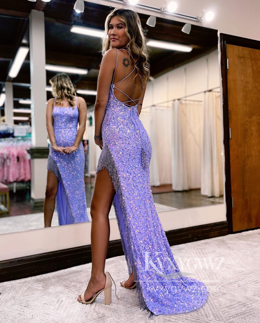 Stunning Mermaid Evening Gown Scoop Neck Sequins Prom Dress Gown with Slit LF768