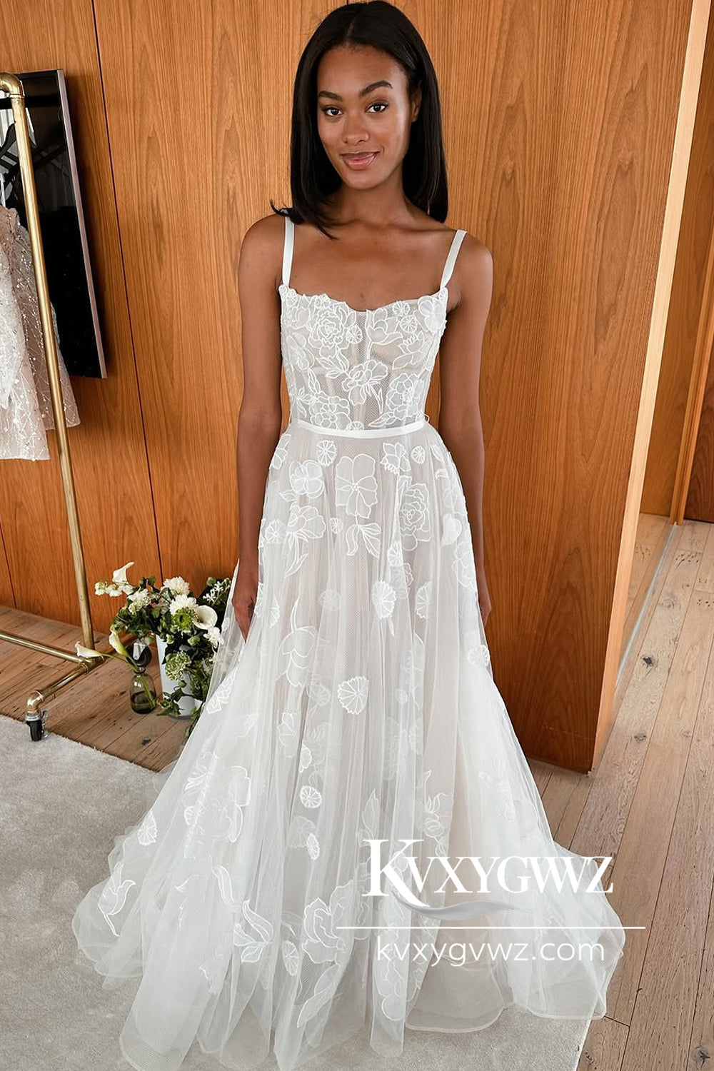 Pastoral Style Boho Straps Tulle Beach Wedding Dresses Gown with Appliques HS792