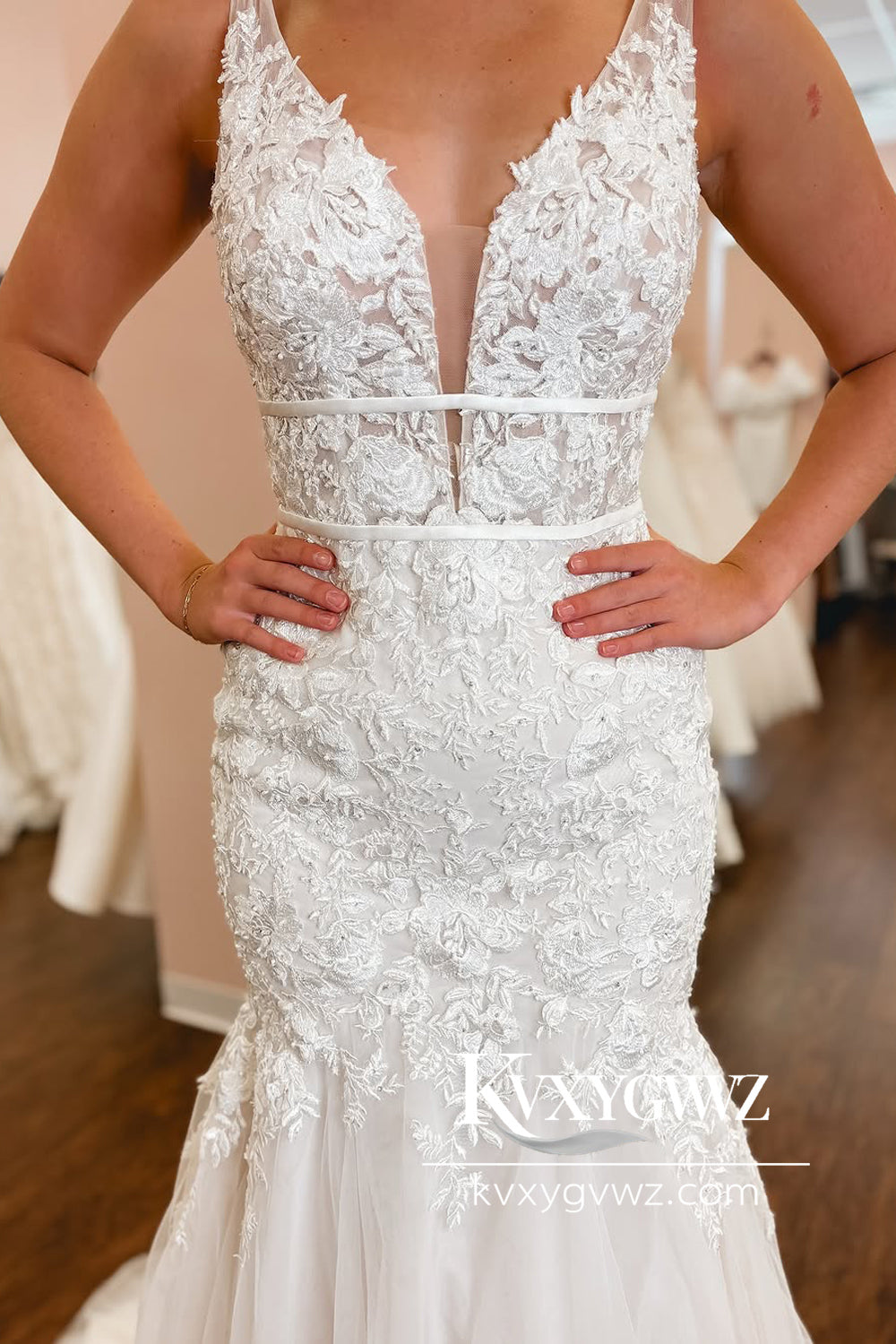 Mermaid V Neck White Tulle Wedding Dresses Gown with Appliques HS798