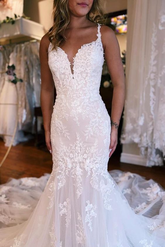 Graceful Mermaid V Neck Lace Long Wedding Dresses Gown with Appliques HS963
