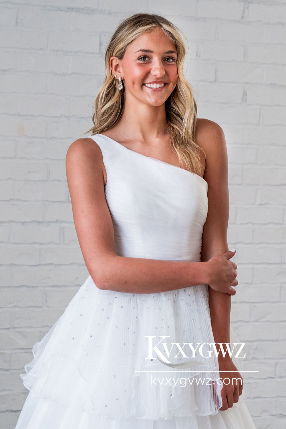 Ball Gown One Shoulder White Ruffle Tiered Tulle Wedding Dresses Gown With Sweep Train HS800