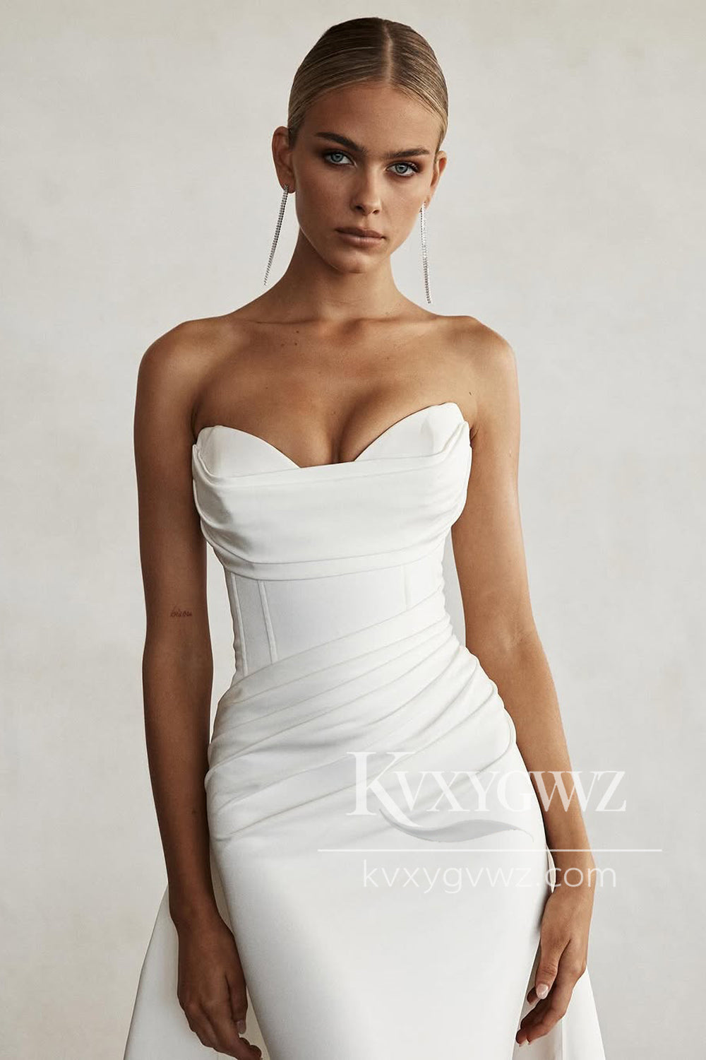 Mermaid Sweetheart Ivory Satin Wedding Dresses Gown With Sweep Train HS801
