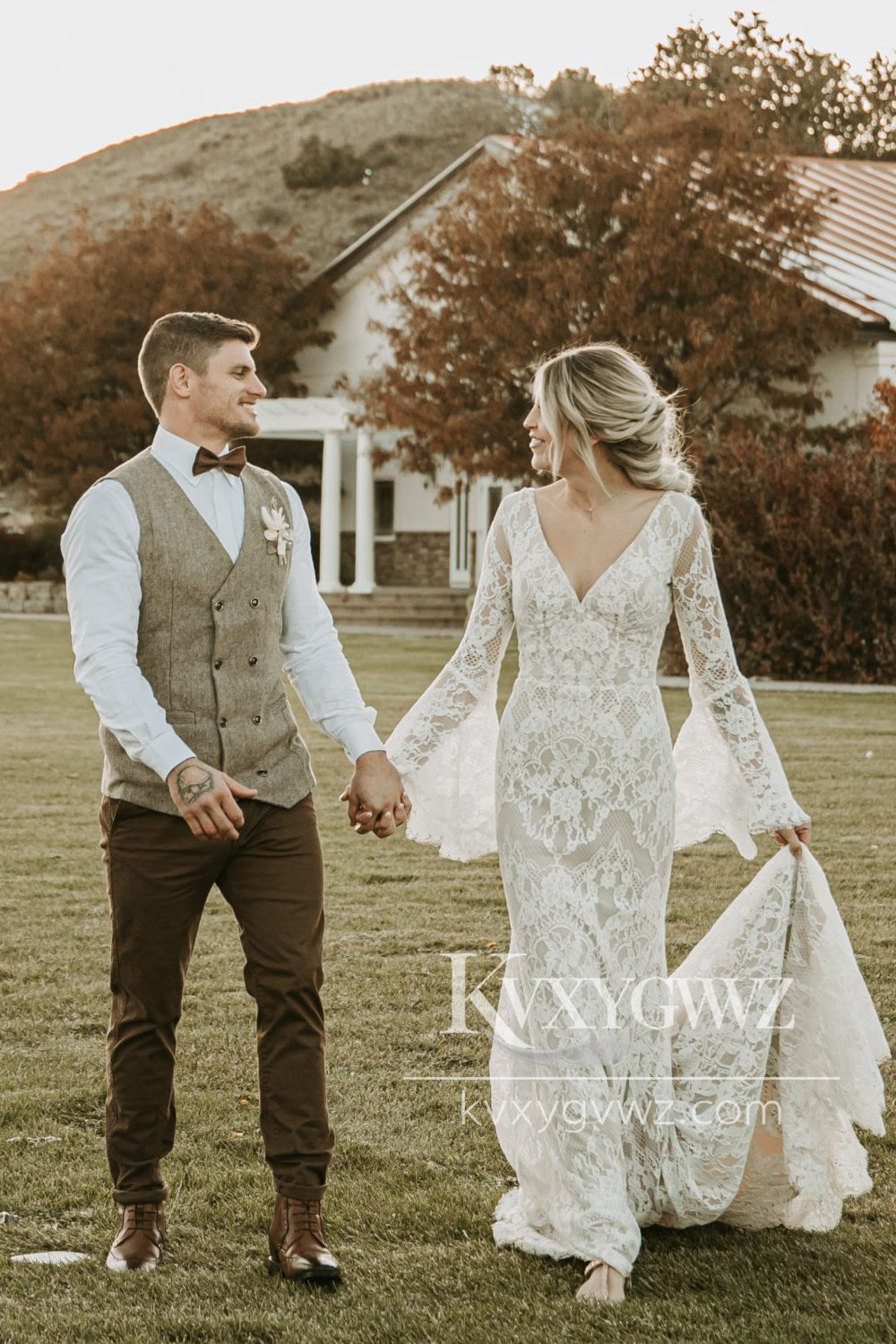 Boho Mermaid V Neck Lace Wedding Dresses Gown with Appliques HS823