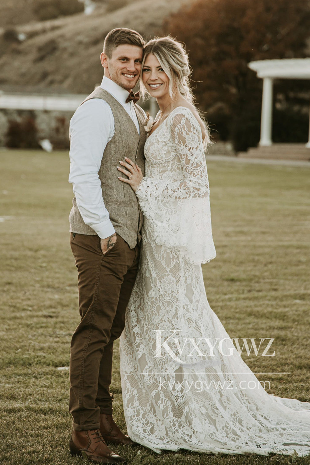 Boho Mermaid V Neck Lace Wedding Dresses Gown with Appliques HS823