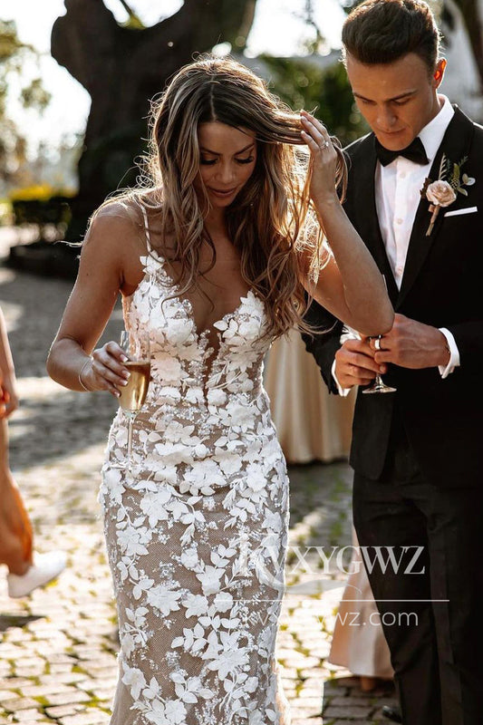 Luxurious Mermaid V Neck Lace Wedding Dresses Gown With Sweep Train HS835