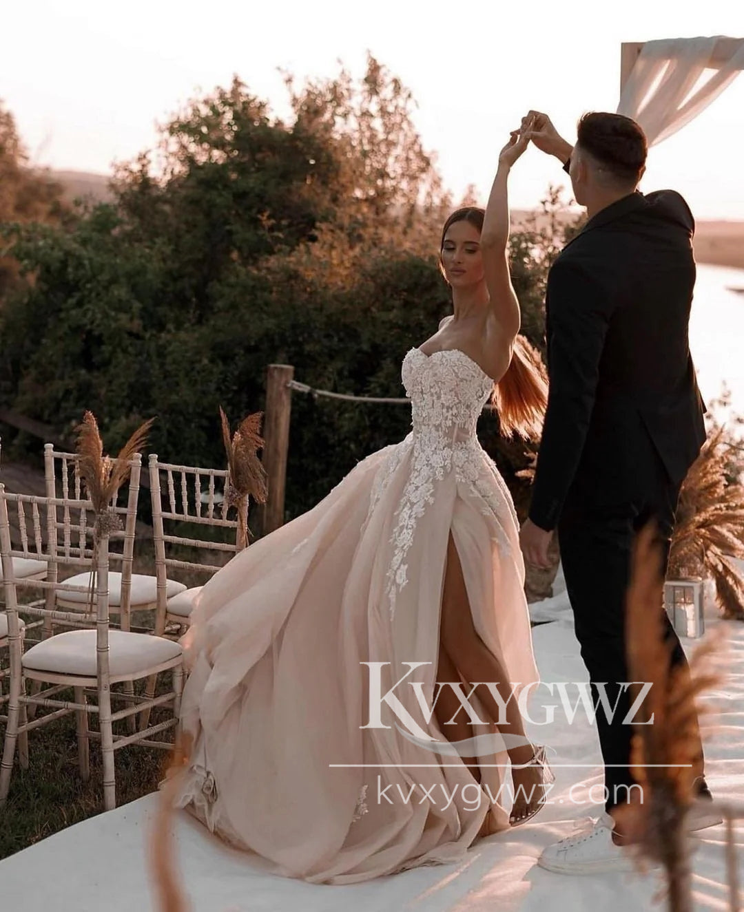 Pastoral Style Ball Gown Sweetheart Dark Champagne Wedding Dresses Gown with Appliques HS844