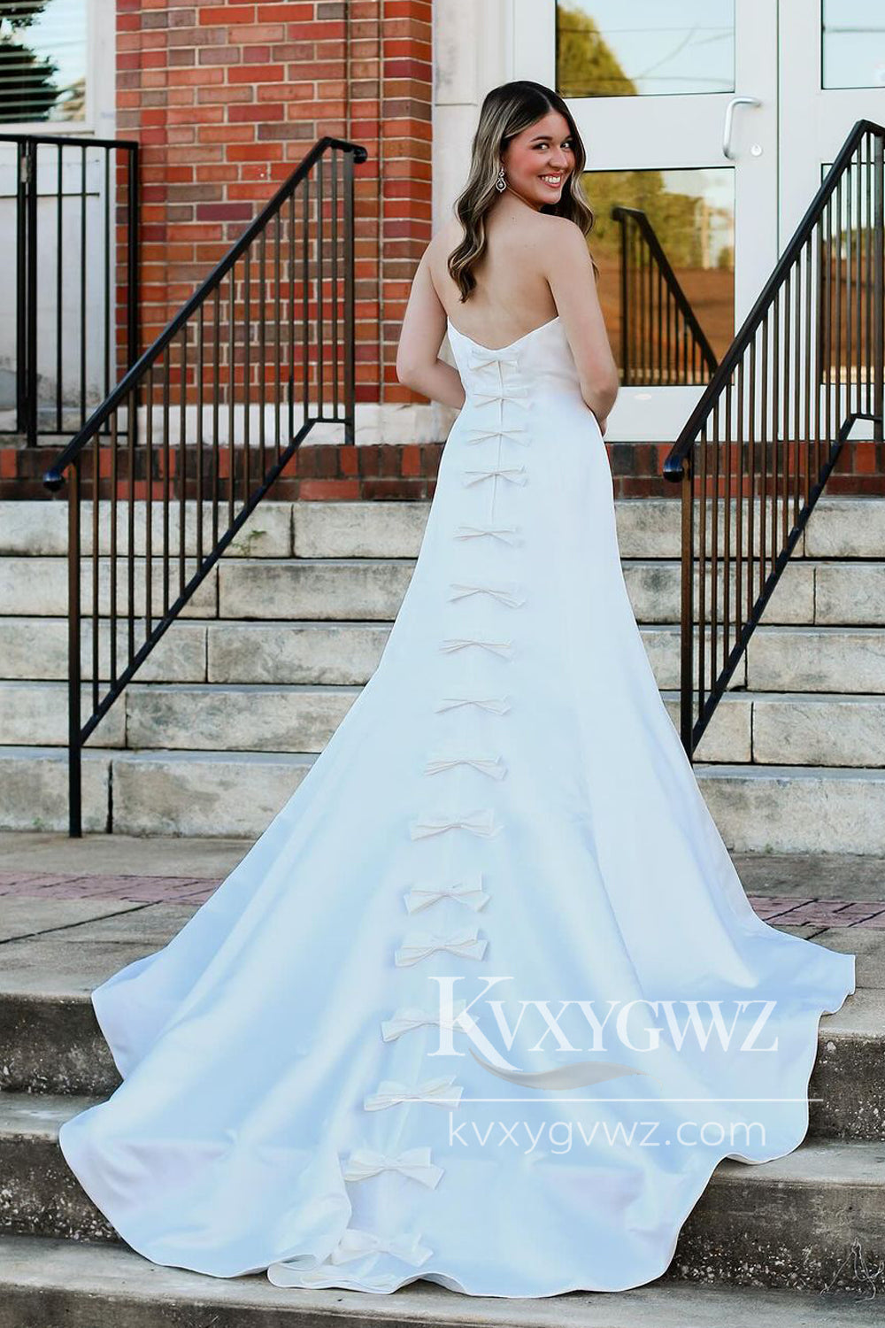 Graceful Sheath White Satin Wedding Dresses Gown with Bow HS853
