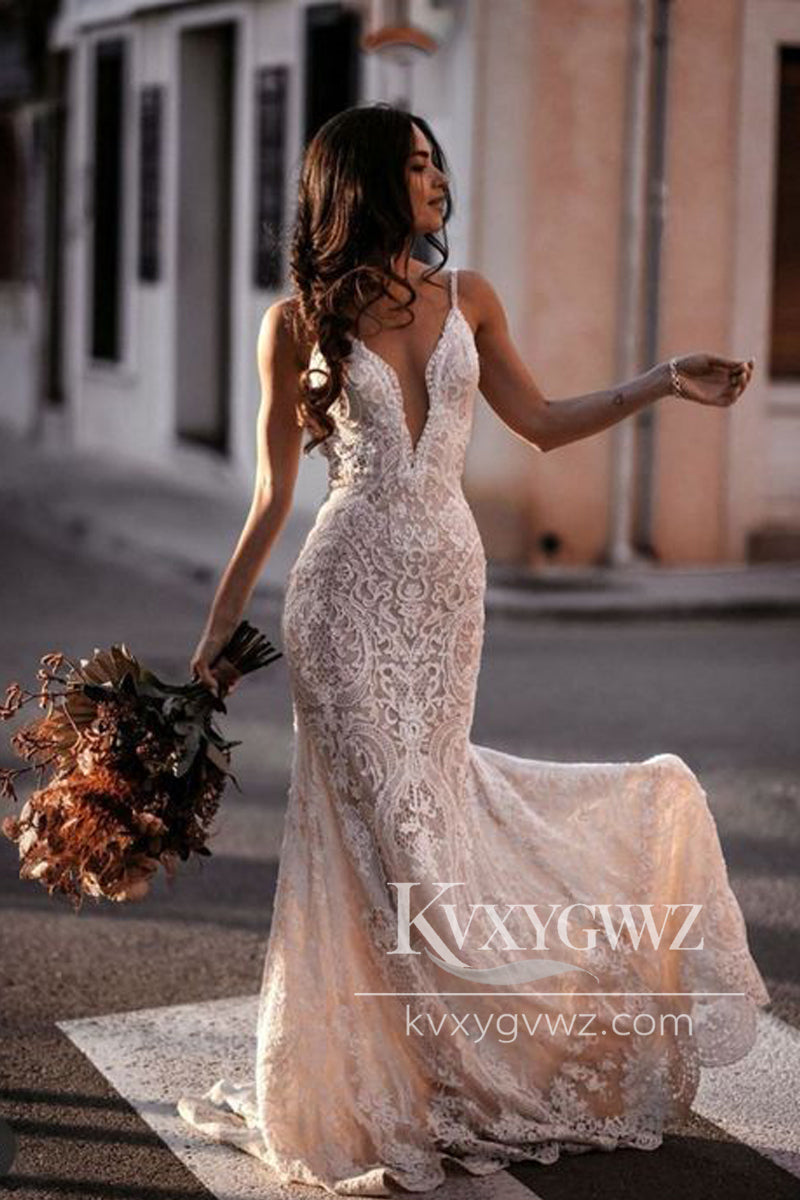 Graceful Mermaid V Neck Lace Champagne Wedding Dresses Gown with Appliques HS855