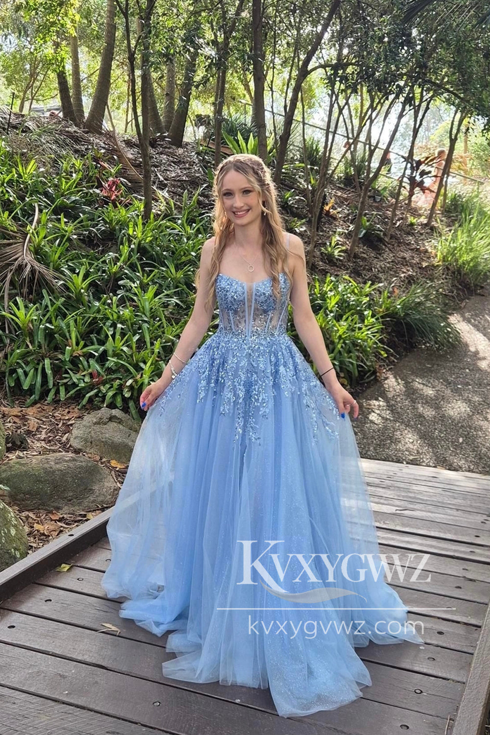 Cute A Line Sweetheart Evening Gown Tulle Long Prom Dresses with Appliques LF1446