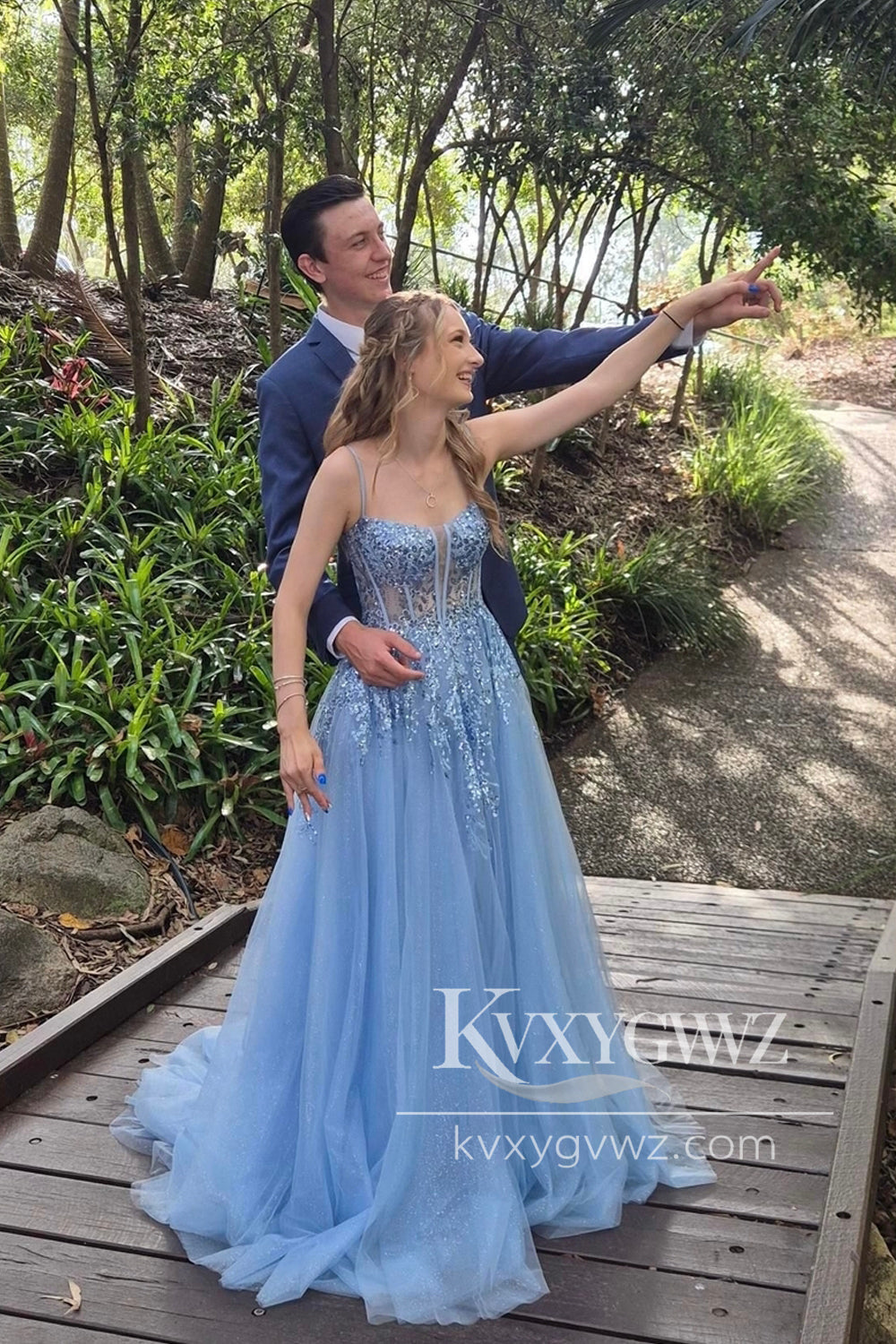Cute A Line Sweetheart Evening Gown Tulle Long Prom Dresses with Appliques LF1446