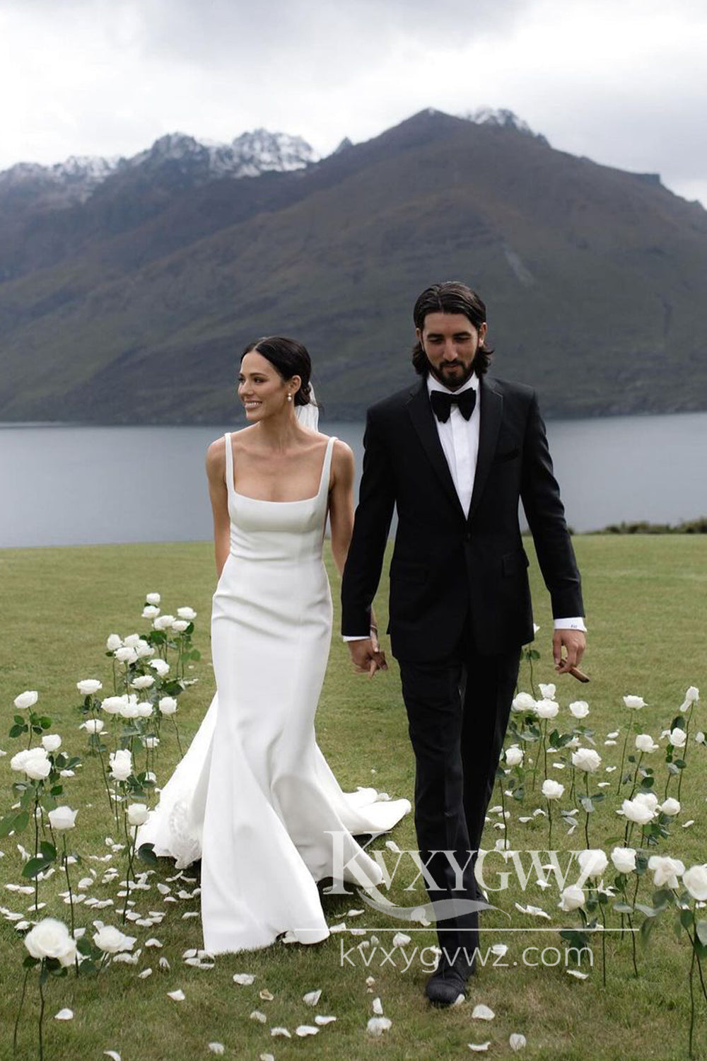 Glamorous Mermaid Square Neck White Satin Wedding Dresses Gown with Train HS864