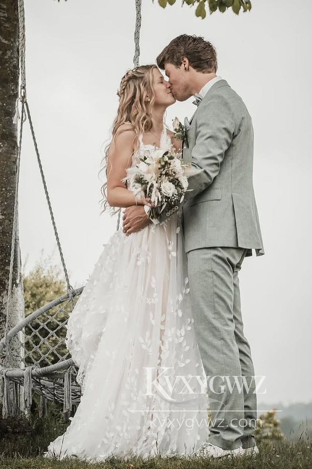 Boho A Line V Neck Tulle Wedding Dresses Gown with 3D Lace HS885