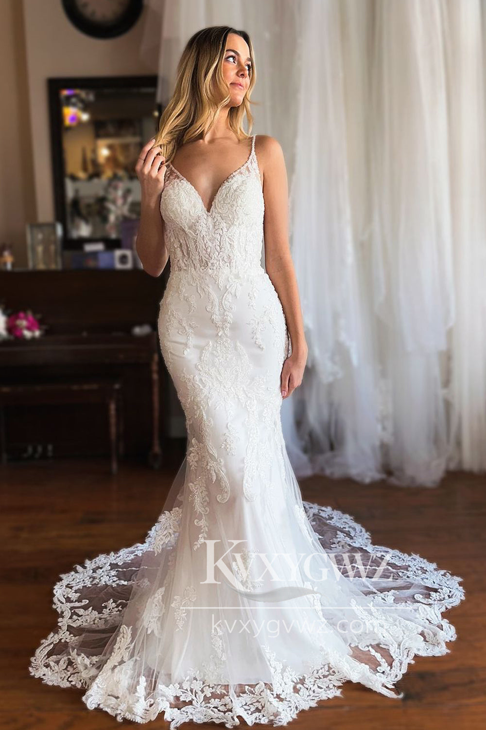 Romantic Mermaid V Neck Lace Long Wedding Dresses Gown HS911