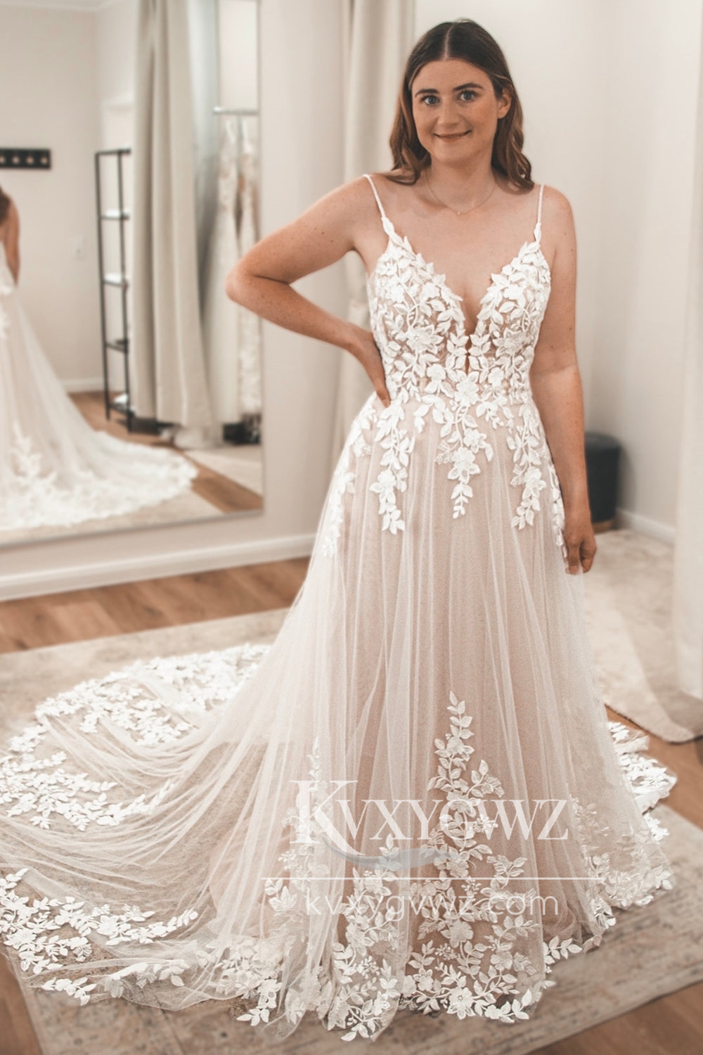 A Line V Neck Tulle Lace Sweep Train Wedding Dresses Gown With Appliques HS916