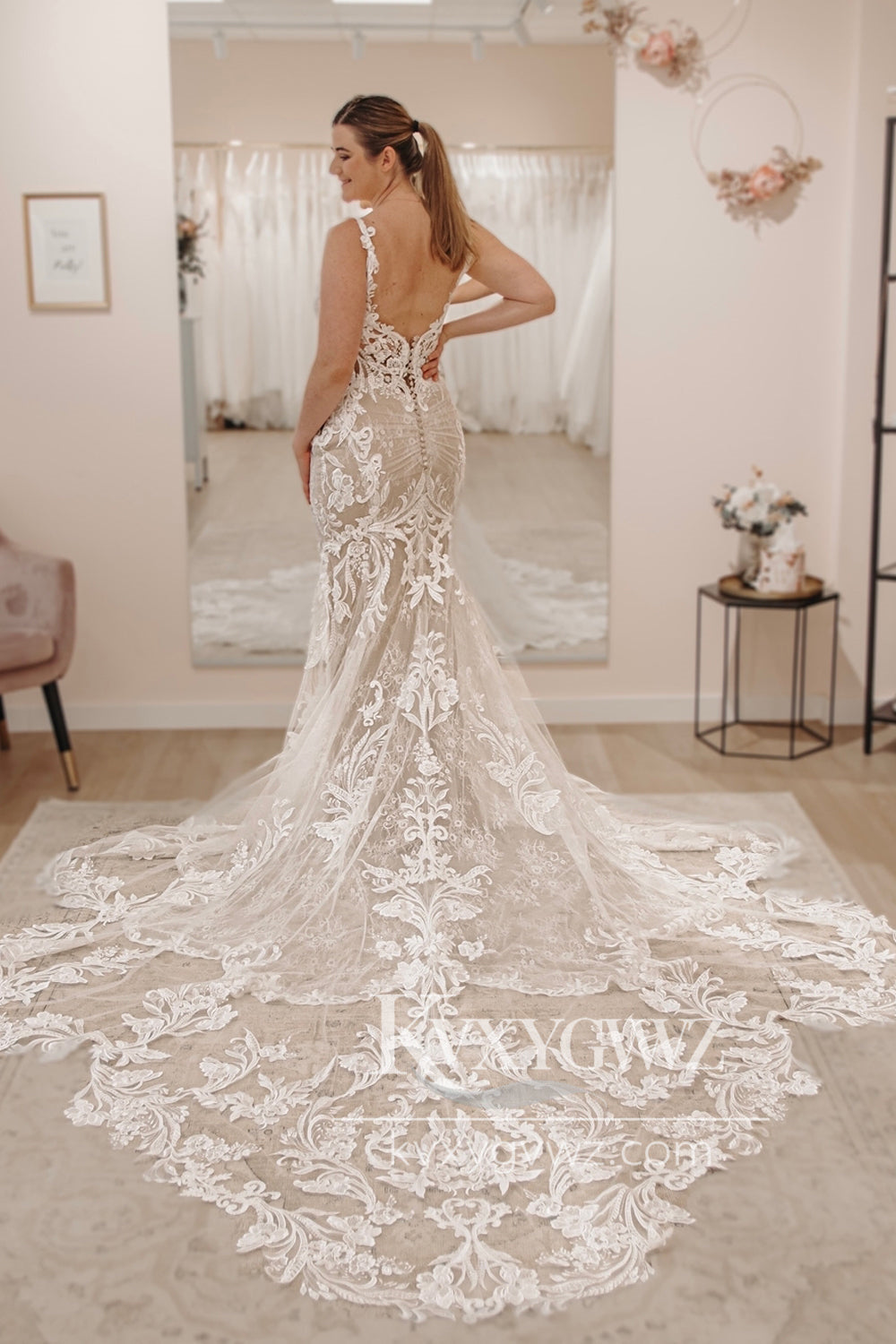 Romantic Mermaid V Neck Lace Wedding Dresses Gown with Appliques HS922
