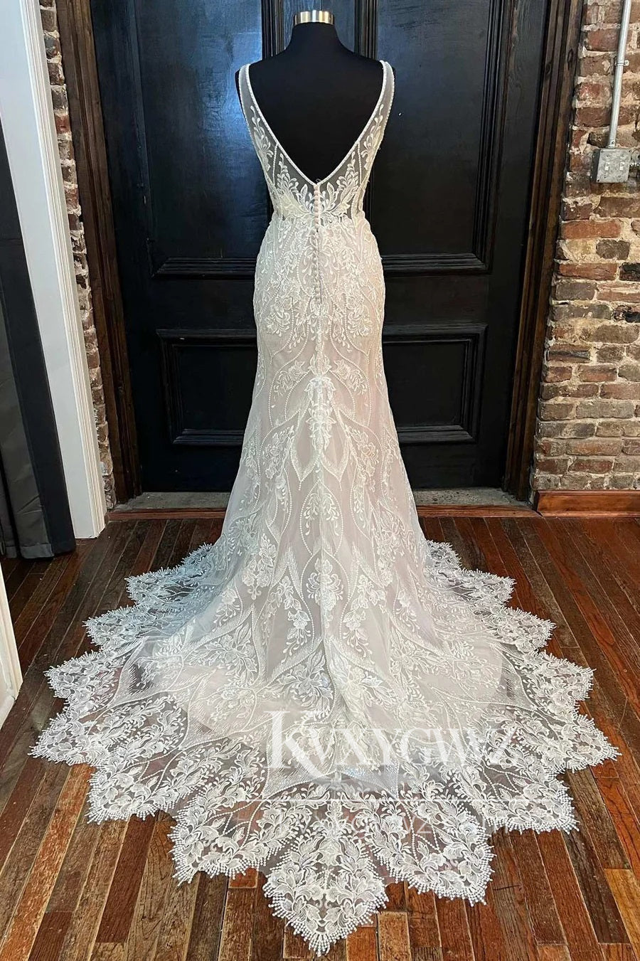Bohemian Mermaid V Neck Lace Wedding Dresses Gown With Sweep Train HS940