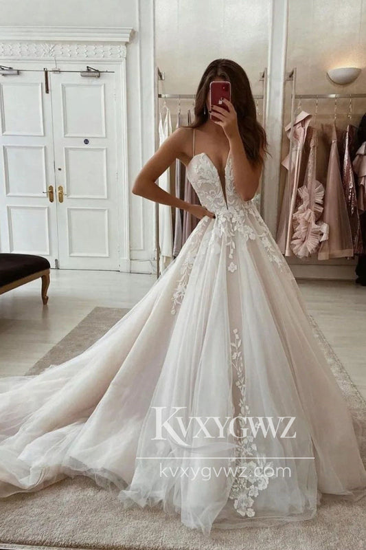 Ball Gown V Neck Champagne Tulle Wedding Dresses Gown with Appliques HS942