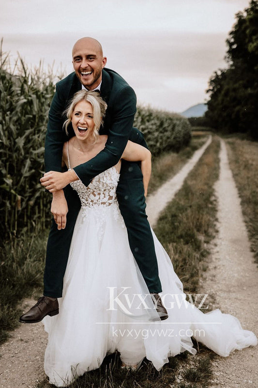 Pastoral Style A Line V Neck Tulle Wedding Dresses Gown with Appliques HS946