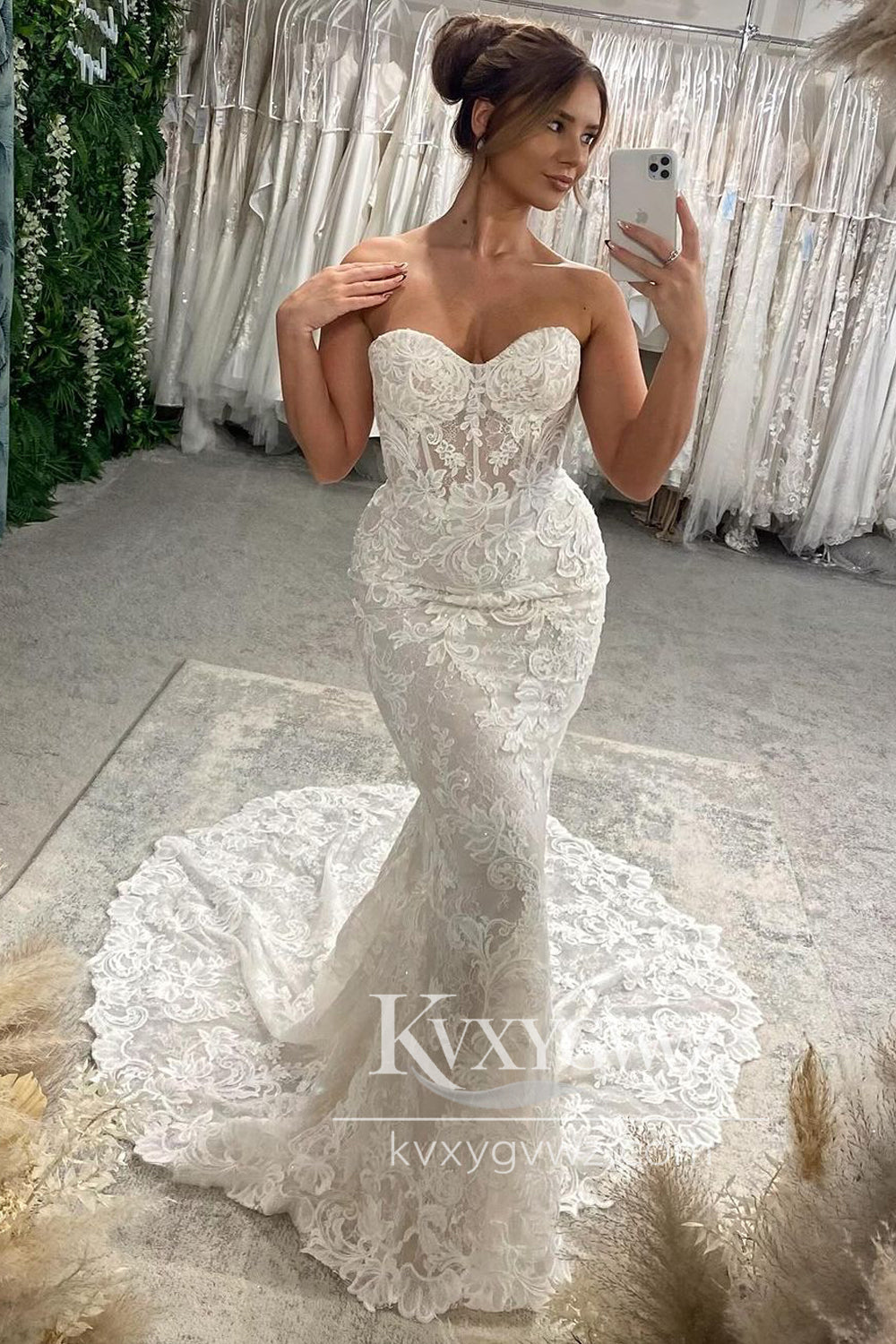 Graceful Mermaid Vintage Lace Long Wedding Dresses Gown with Ruffled Sleeves HS951