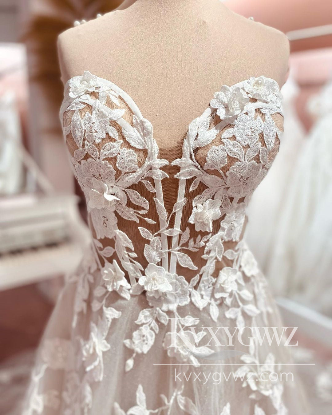 Pastoral Style A Line Sweetheart Tulle Long Wedding Dresses Gown with Appliques HS978