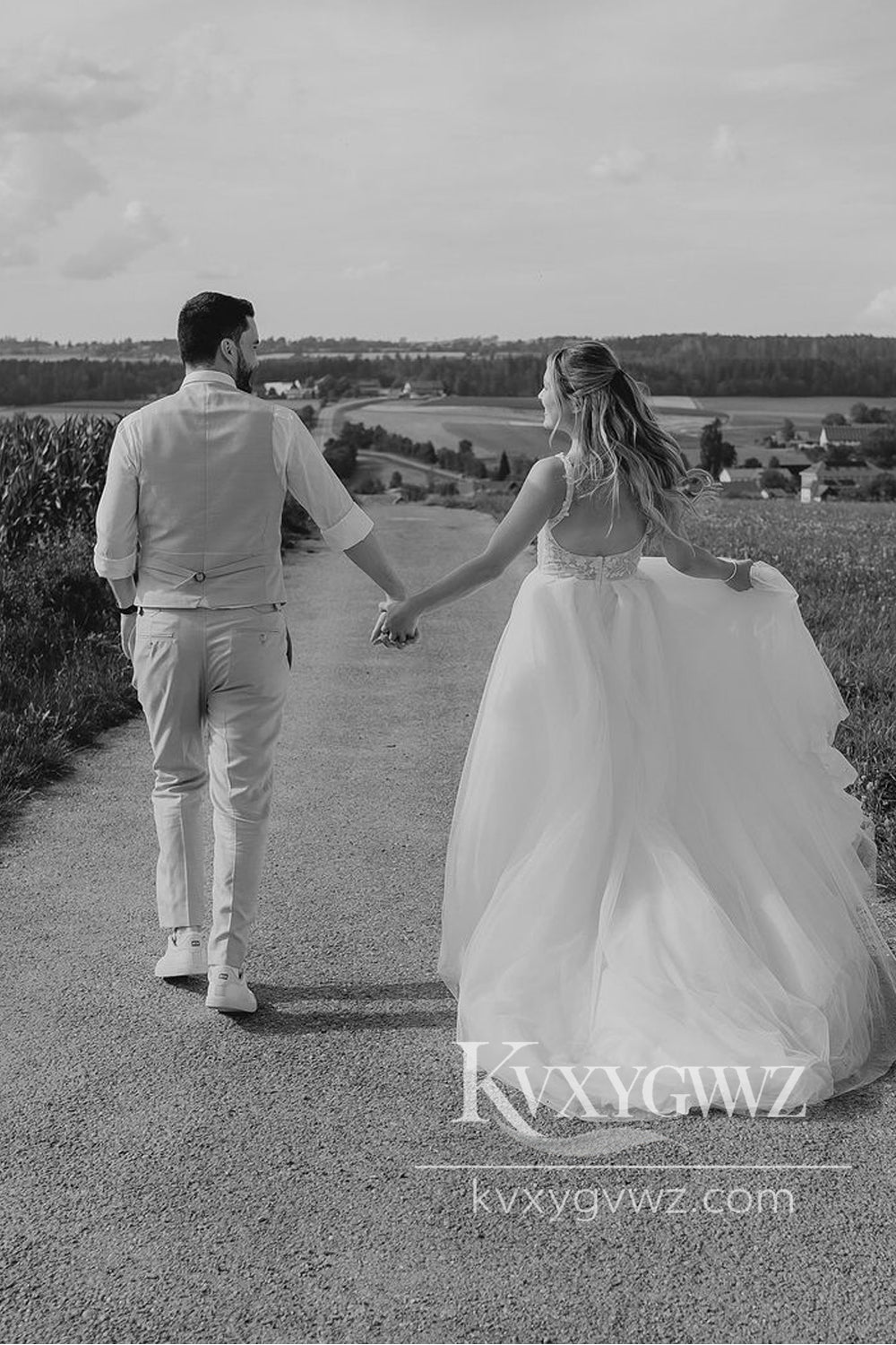 Modern A Line Square Neck Tulle Slit Long Wedding Dresses Gown HS981