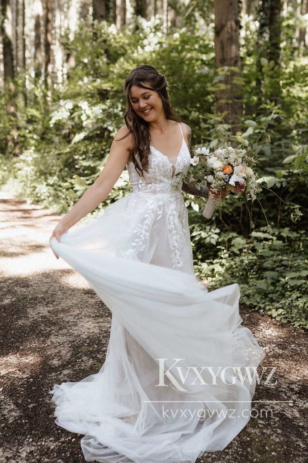 Pastoral Style A Line V Neck Tulle Long Wedding Dresses Gown with Appliques HS992