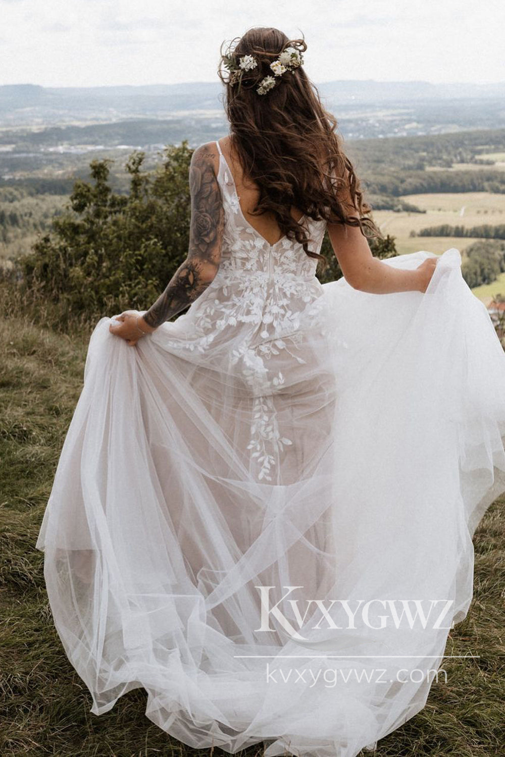 Pastoral Style A Line V Neck Tulle Long Wedding Dresses Gown with Appliques HS992
