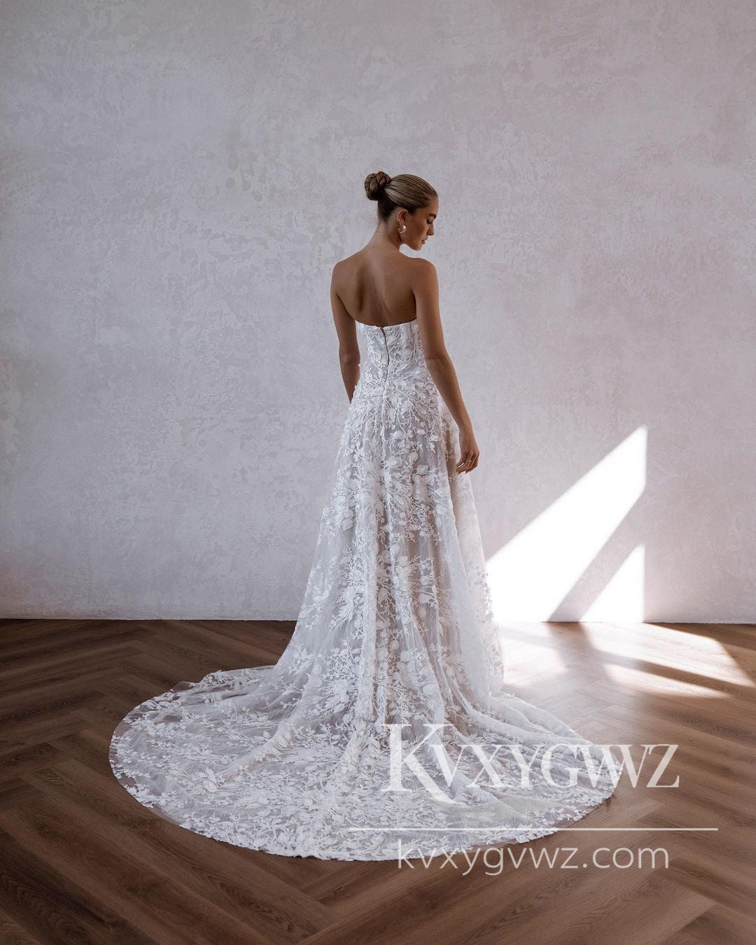 Pastoral Style A Line Sweetheart Lace Wedding Dresses Gown with Appliques HS993