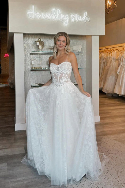 Glamorous A-Line Strapless Tulle Lace Wedding Dresses Gown HS771