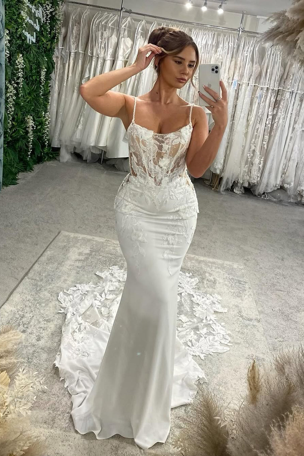 Romantic Mermaid Straps Elastic Satin Wedding Dresses Gown with Appliques HS813