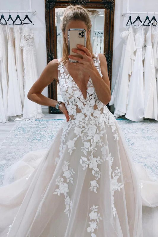 A Line V Neck Tulle Wedding Dresses Gown with Appliques HS921
