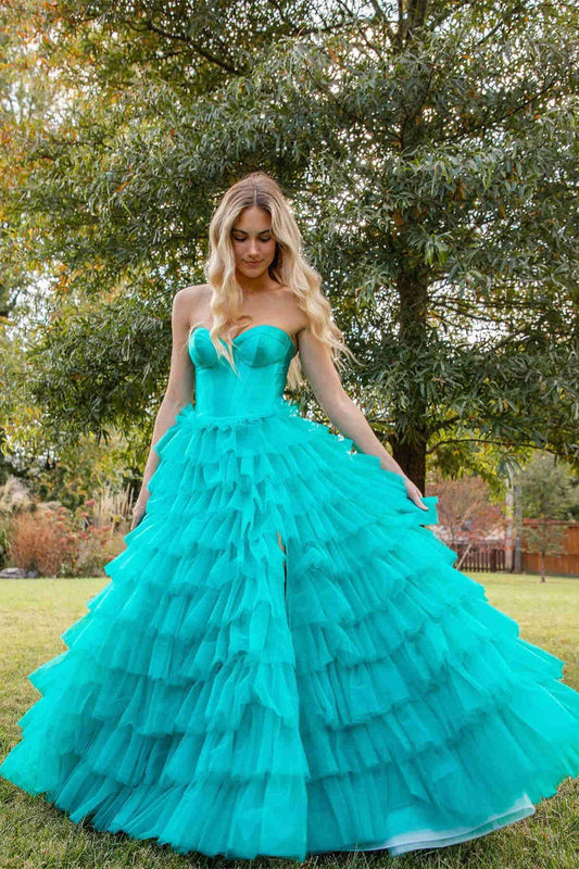 Dazzling Ball Gown Sweetheart Tiered Tulle Prom Dress Gown