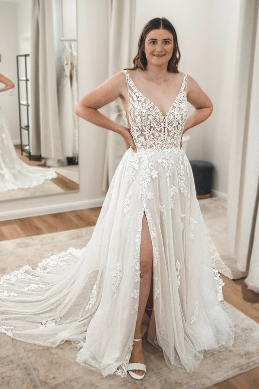 Graceful A Line V Neck Tulle Wedding Dresses Gown with Appliques HS846
