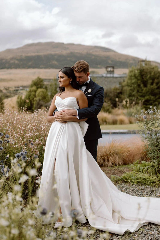 Ball Gown Sweetheart Satin Long Wedding Dresses Gown with Big Bow HS927