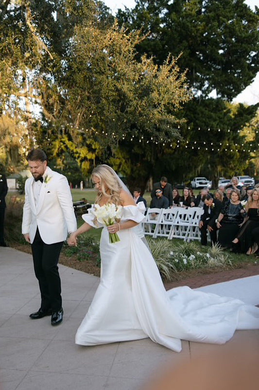 Dazzling Mermaid Off the Shoulder Wedding Dresses Gown with Ruffled Sleeves HS880